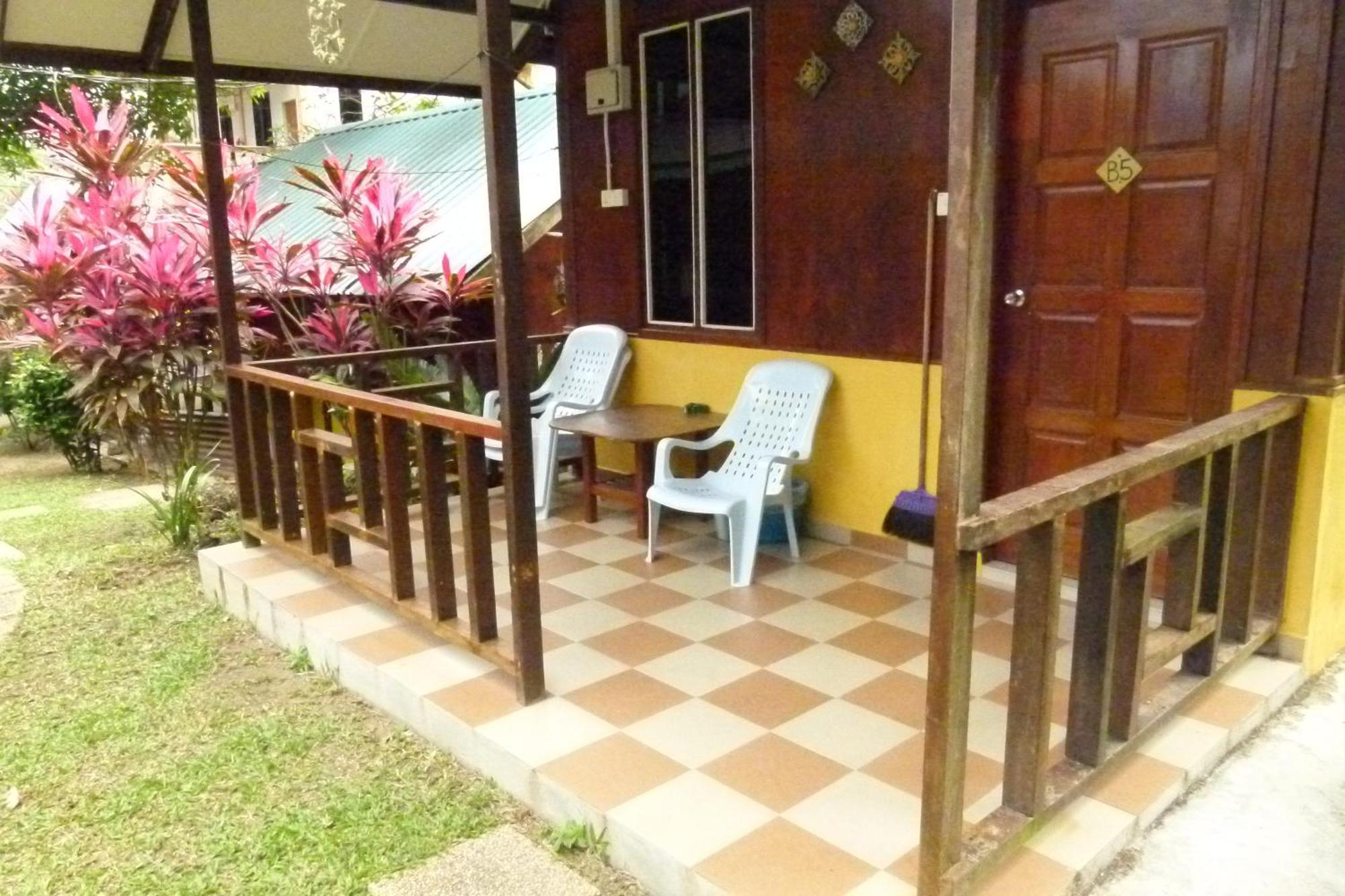 Cheers Garden Chalet Kampong Ayer Batang Exterior foto